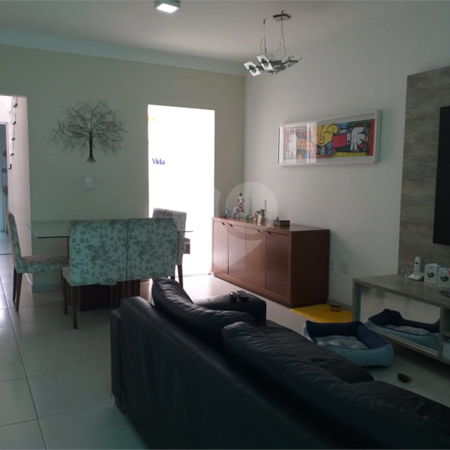 Sobrado à venda com 3 quartos, sendo 1 suíte, em Vila Mazzei, São Paulo, SP