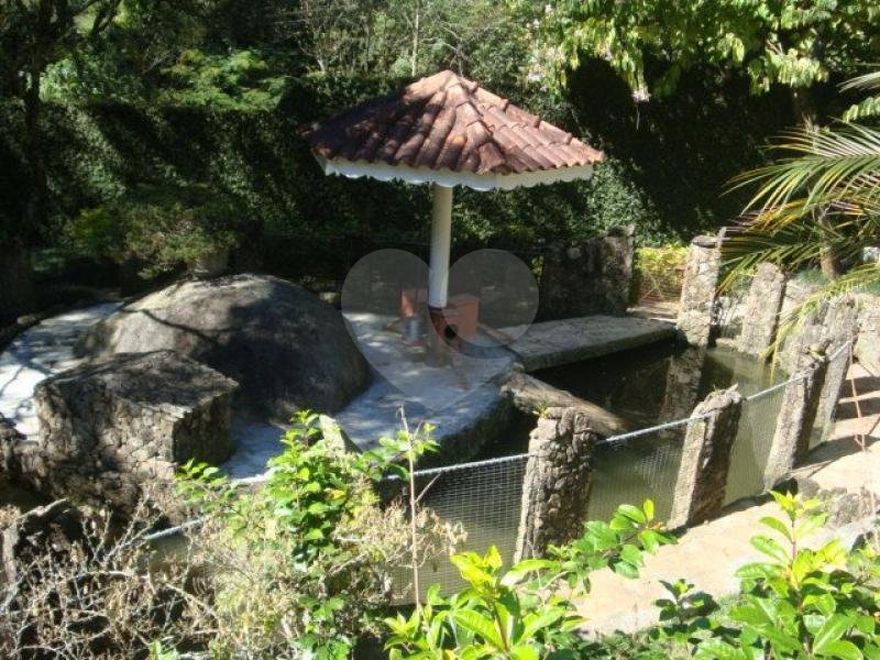 Sobrado à venda com 5 suítes em Juqueri Mirim, Mairiporã, SP
