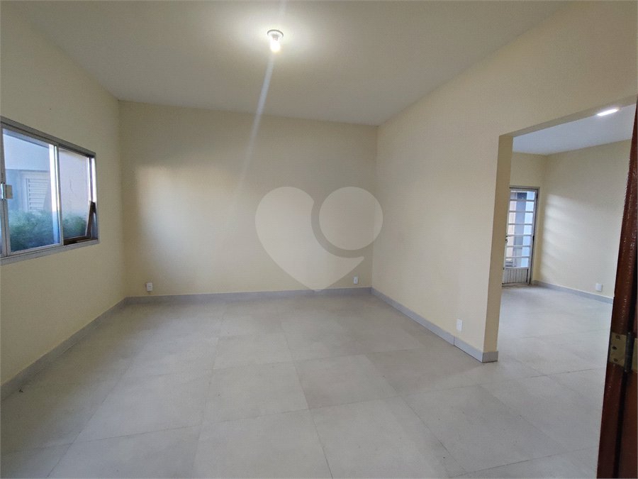 Casa à venda ou para alugar com 5 quartos, sendo 3 suítes, em Vila Maria, Itapetininga, SP