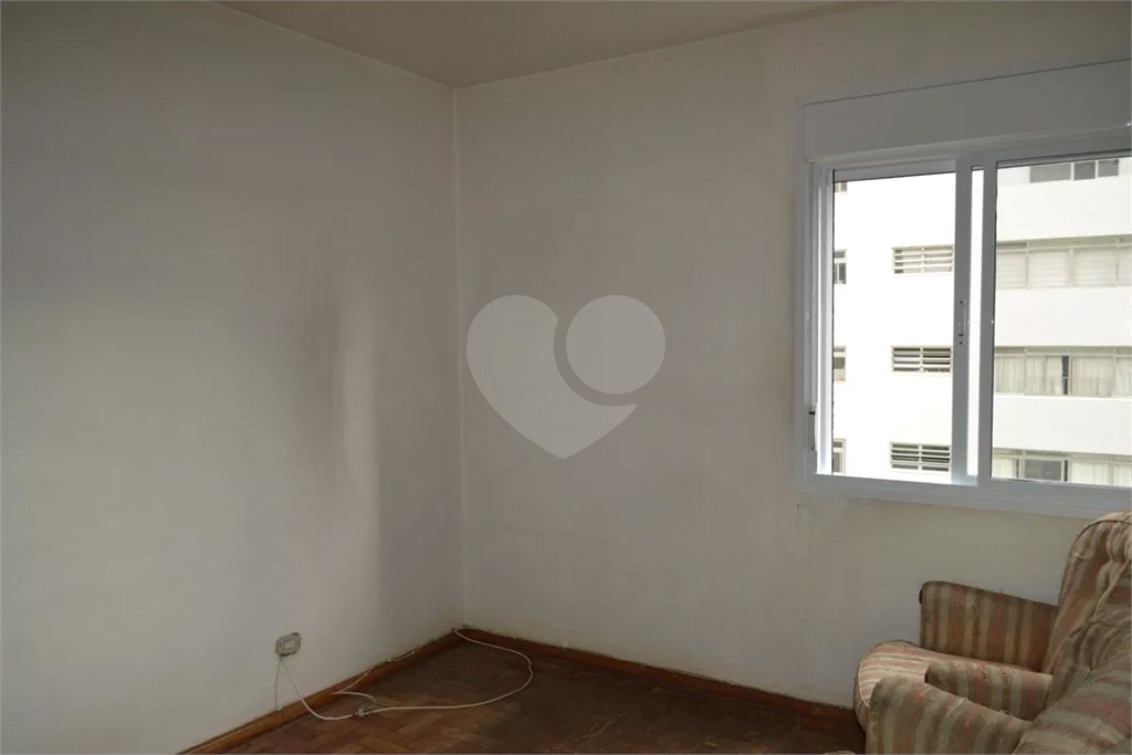 Apartamento à venda com 3 quartos, sendo 1 suíte,  em Vila Mariana, São Paulo, SP