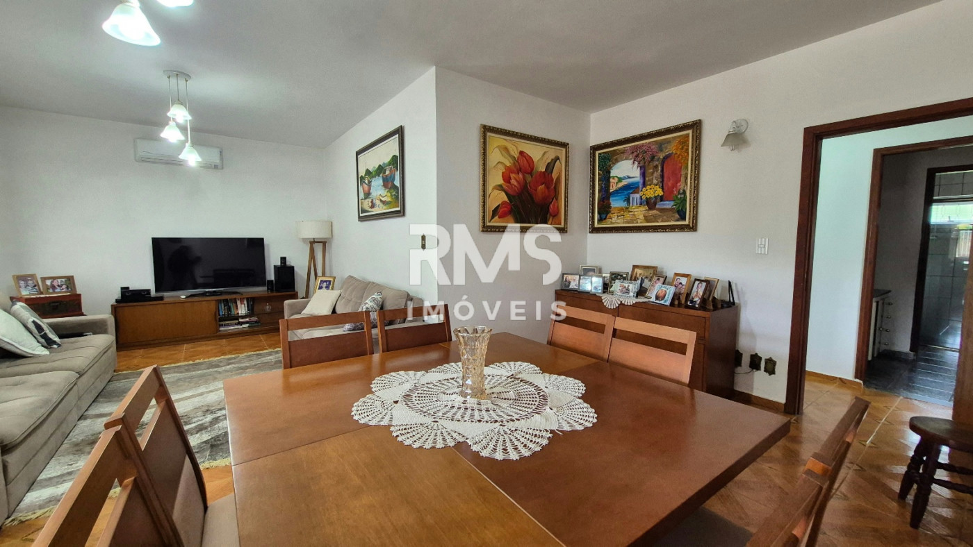 Casa à venda com 4 quartos, sendo 1 suíte,  em Villarejo Sopé da Serra (Vilarejo), Cabreúva, SP