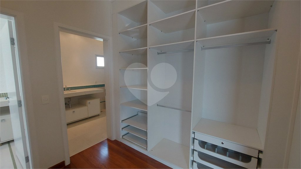 Casa à venda com 3 suítes no condomínio Ângelo Vial, Sorocaba - SP