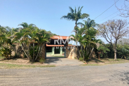 Chácara à venda com 4 quartos, sendo 2 suítes,  em Chácara Sete Quedas, Itu, SP