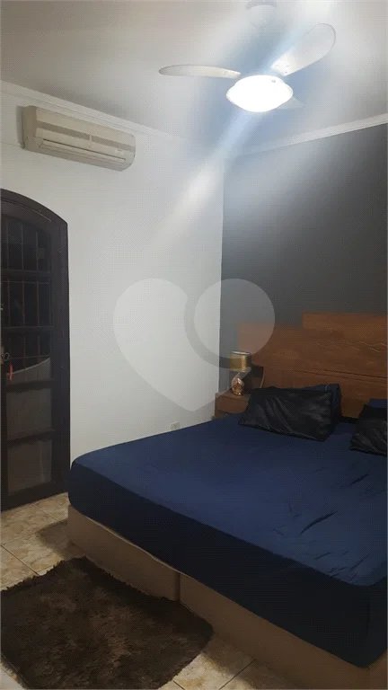 Sobrado à venda com 3 quartos, sendo 1 suíte, em Tremembé, São Paulo, SP