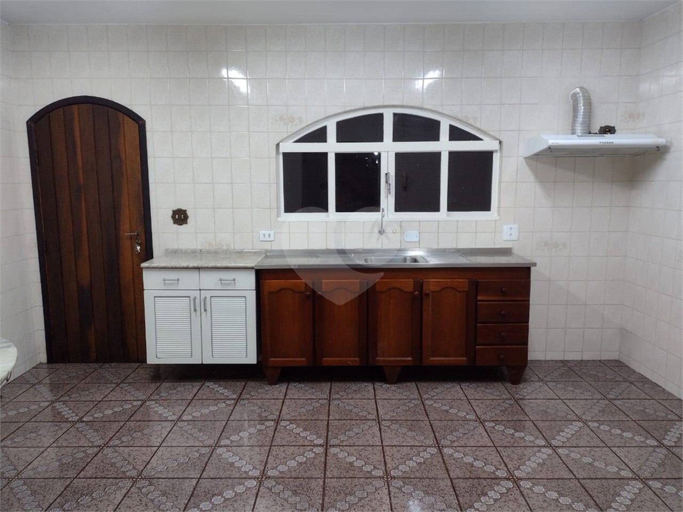 Casa à venda com 3 quartos, sendo 1 suíte, em Jardim São Pedro, Mogi das Cruzes, SP