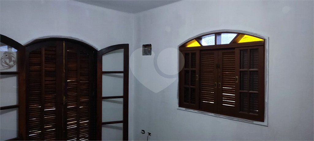 Casa à venda com 4 quartos, sendo 1 suíte, em Serra da Cantareira, Mairiporã, SP
