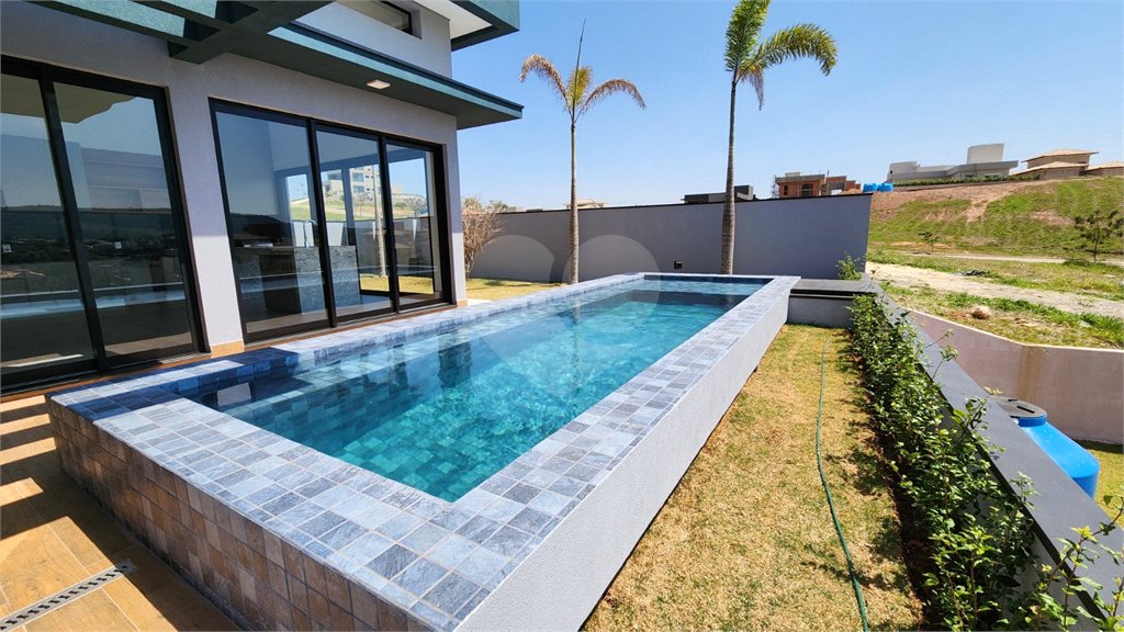 Casa à venda com 4 suítes no condomínio Campos de Santo Antônio II, Itu - SP