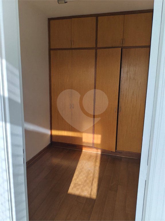 Apartamento à venda com 3 quartos, sendo 1 suíte,  em Lapa, São Paulo, SP