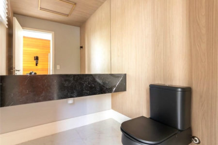 Casa à venda com 4 suítes no condomínio Hípica Garden, São Paulo - SP