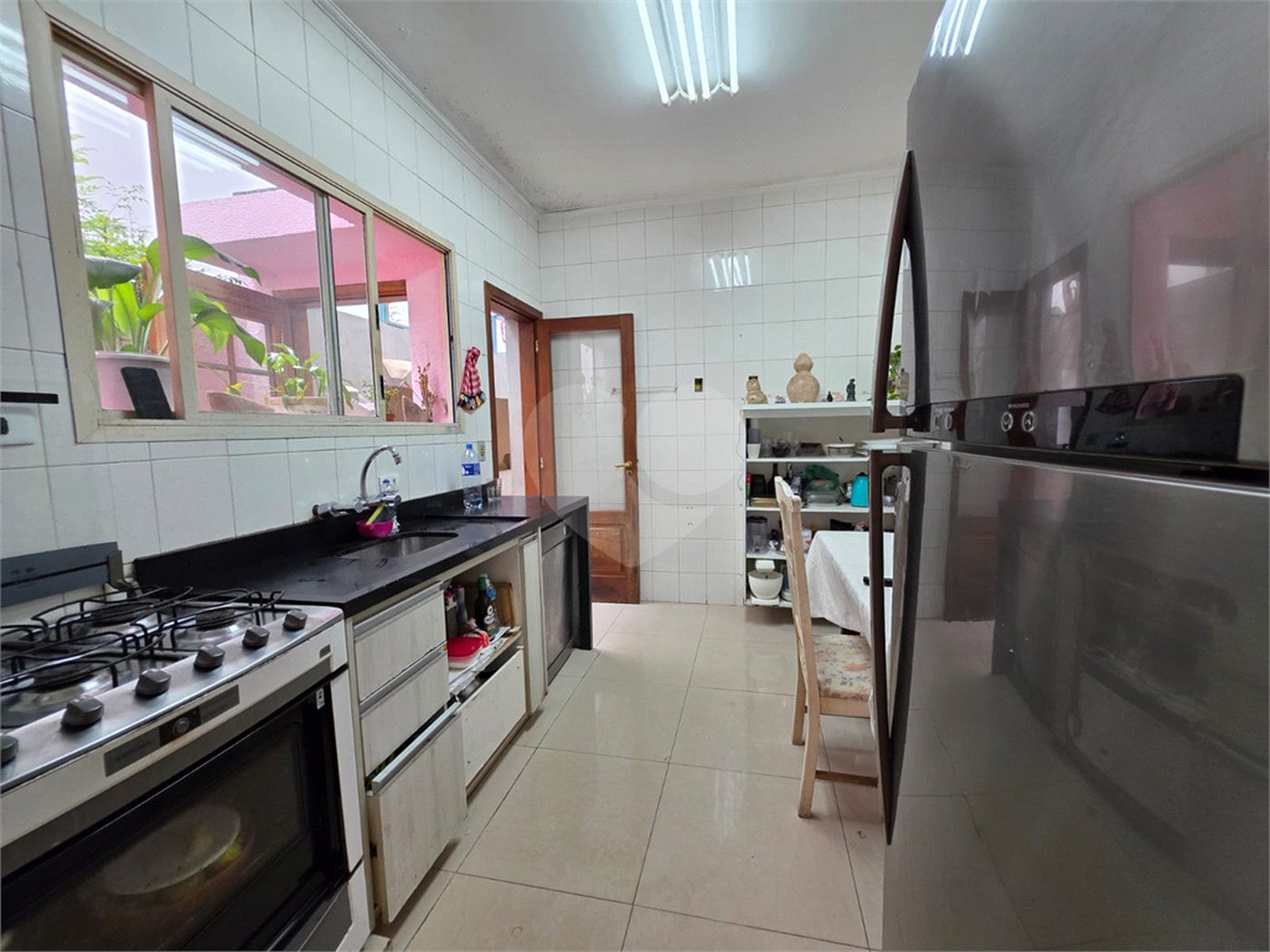 Casa de Vila à venda com 4 quartos, sendo 1 suíte, em Vila Mariana, São Paulo, SP