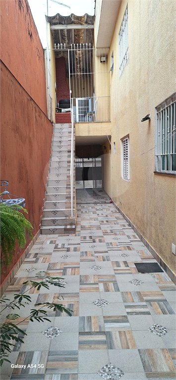 Sobrado à venda com 3 quartos, sendo 2 suítes, em Vila Aparecida, São Paulo, SP