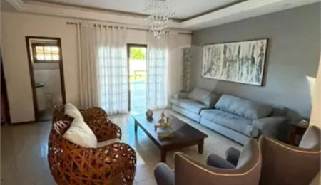 Casa à venda com 5 quartos, sendo 1 suíte,  em Vila Petrópolis, Atibaia, SP