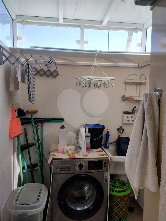Casa à venda com 3 quartos, sendo 1 suíte, no condomínio Vilagio Vista Real, Paulínia - SP