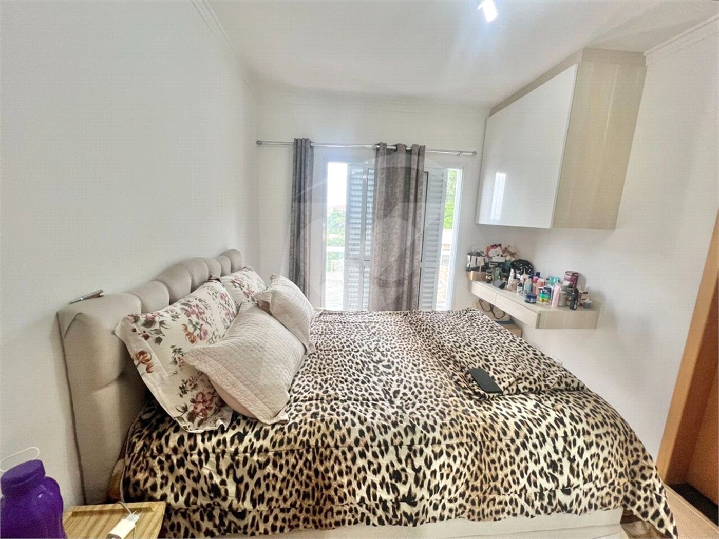 Sobrado à venda com 3 quartos, sendo 1 suíte,  em Tremembé, São Paulo, SP
