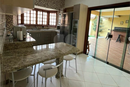 Casa à venda com 3 quartos, sendo 1 suíte, em Parque Atenas do Sul, Itapetininga, SP