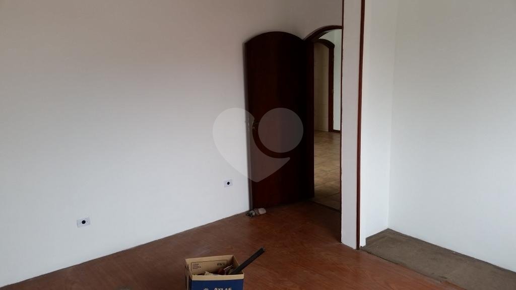 Sobrado à venda com 4 quartos em Vila Guilherme, São Paulo, SP
