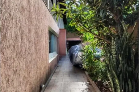 Sobrado à venda com 4 quartos, sendo 2 suítes, em Jardim Morumbi, São Paulo, SP