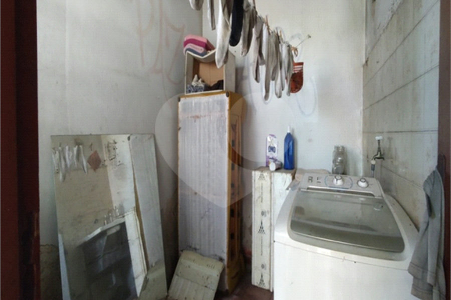 Casa à venda com 6 quartos, sendo 2 suítes,  no condomínio Doutor Francisco Ranieri, São Paulo - SP