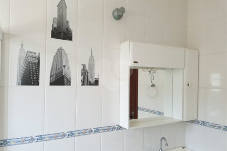 Sobrado à venda com 3 quartos, sendo 1 suíte, em Jardim Caravelas, São Paulo, SP