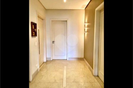 Apartamento à venda com 4 quartos, sendo 3 suítes,  em Vila Suzana, São Paulo, SP