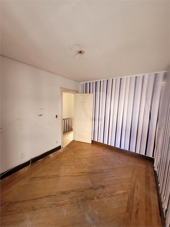 Sobrado à venda ou para alugar com 3 quartos em Vila Mariana, São Paulo, SP