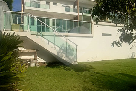 Casa em condomínio à venda ou para alugar com 5 quartos, sendo 3 suítes,  no Centro, Bom Jesus dos Perdões, SP