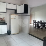 Casa à venda com 4 quartos, sendo 1 suíte,  no condomínio Village da Serra, Araçoiaba da Serra - SP
