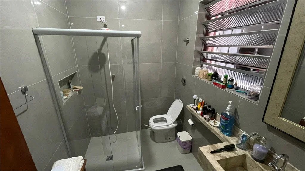 Sobrado à venda com 3 quartos em Jardim Laila, Embu das Artes, SP