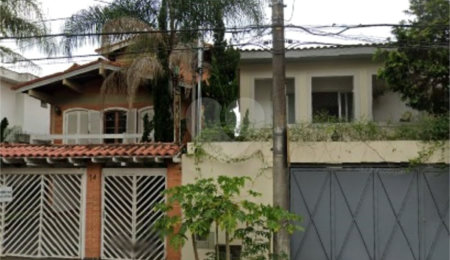 Terreno à venda com 20 quartos, sendo 10 suítes, em Vila Sônia, São Paulo, SP