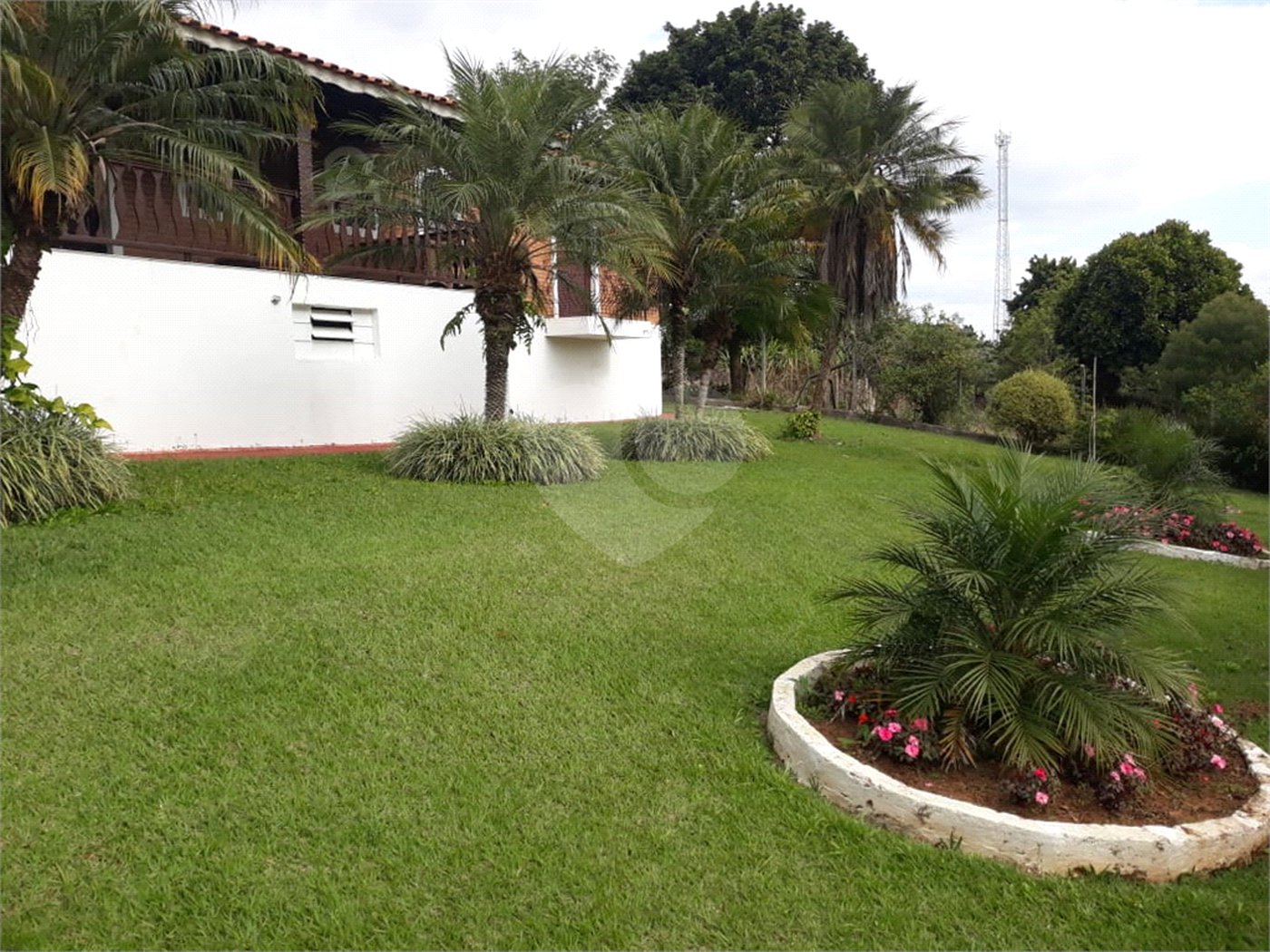 Chácara à venda com 4 quartos, sendo 2 suítes, em Jardim Conceição, São Roque, SP