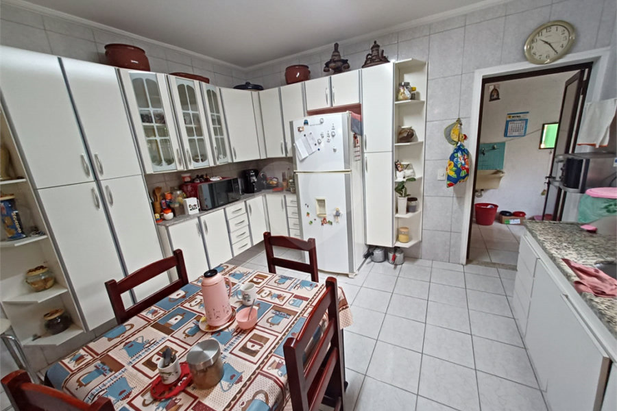 Sobrado à venda com 4 quartos, sendo 1 suíte, em Perdizes, São Paulo, SP