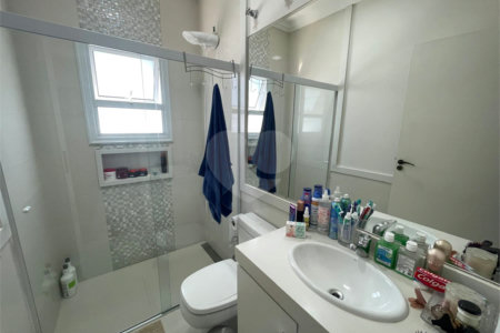 Casa à venda com 3 suítes no condomínio Arujá Verdes Lagos, Arujá - SP