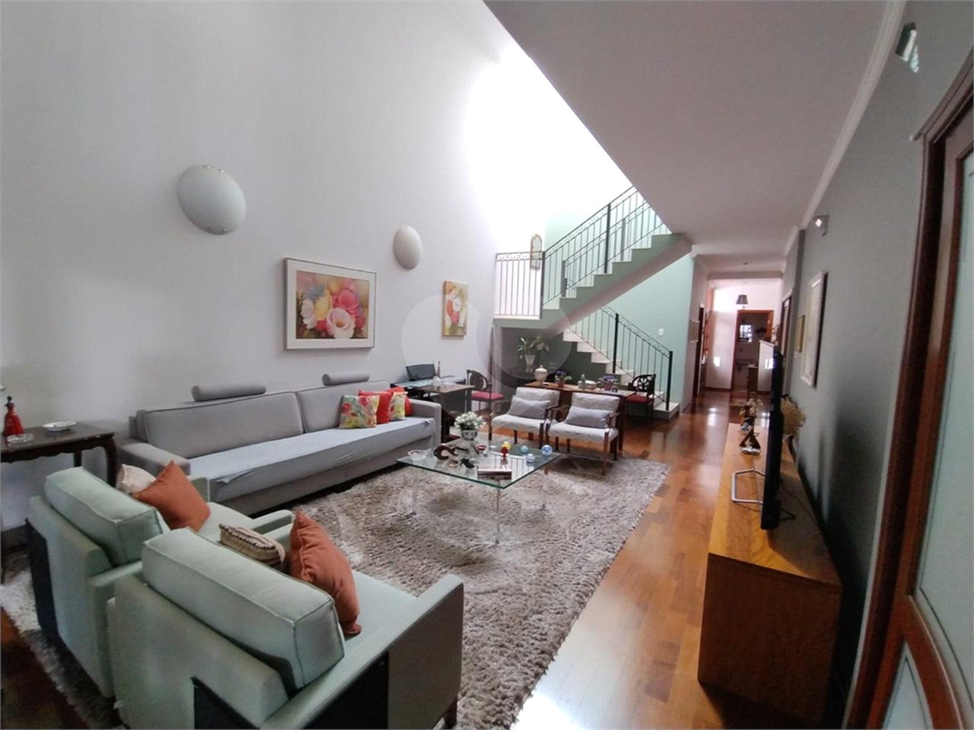 Casa à venda ou para alugar com 3 suítes em Jardim Itália, Itapetininga, SP