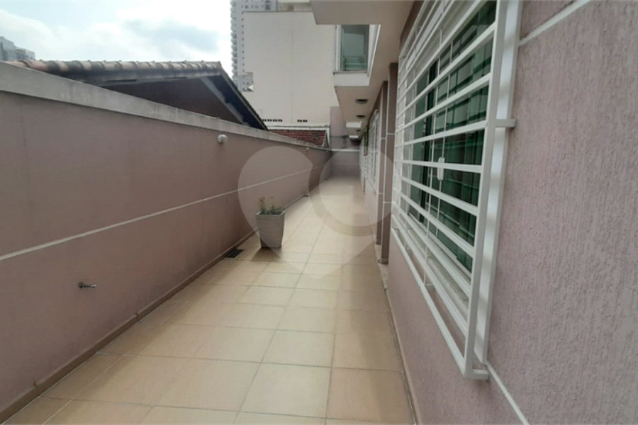 Casa à venda com 3 quartos, sendo 2 suítes, no condomínio Mário Araújo, São Paulo - SP