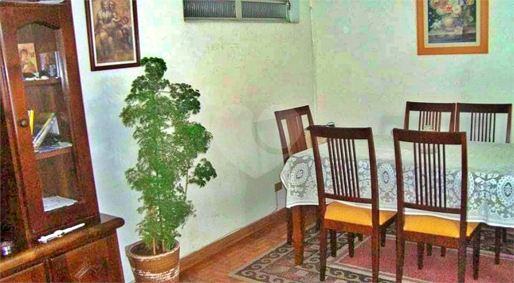 Casa à venda com 3 quartos, sendo 1 suíte,  em Jardim Aeroporto, São Paulo, SP