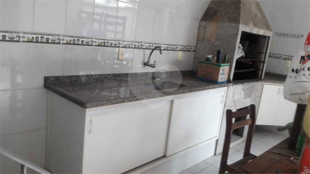Casa à venda com 4 quartos, sendo 1 suíte, em Vila Santa Terezinha, Várzea Paulista, SP