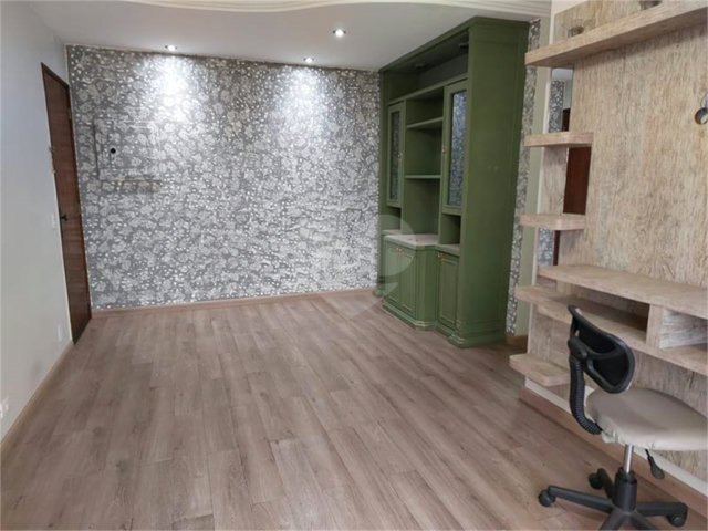 Apartamento à venda com 2 quartos, sendo 1 suíte,  em Morumbi, São Paulo, SP