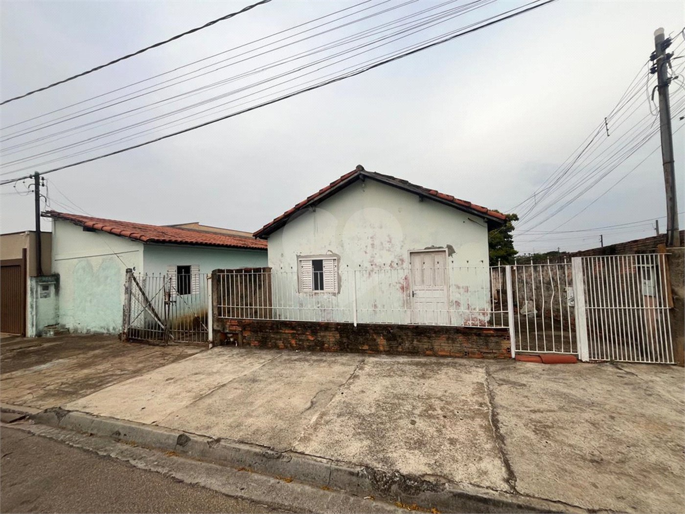 Casa à venda com 1 quarto em Vila Camarão, Itapetininga, SP