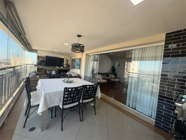 Apartamento à venda com 3 suítes em Jardim Marajoara, São Paulo, SP