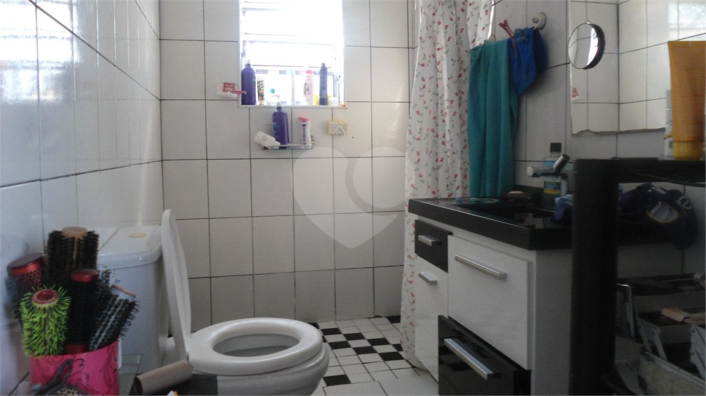 Sobrado à venda com 5 quartos, sendo 2 suítes,  em Vila Cidinha, Mogi das Cruzes, SP