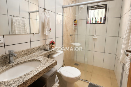 Casa à venda com 3 quartos, sendo 1 suíte, em Jardim dos Ipes, Três Lagoas, MS