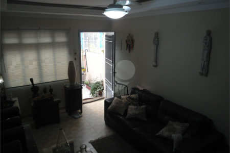 Sobrado à venda com 3 quartos em Vila Gomes, São Paulo, SP