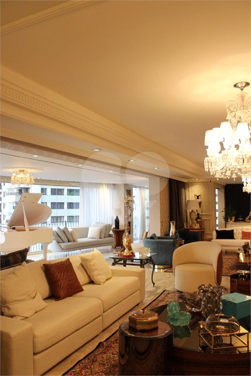Apartamento à venda com 4 suítes em Santana, São Paulo, SP