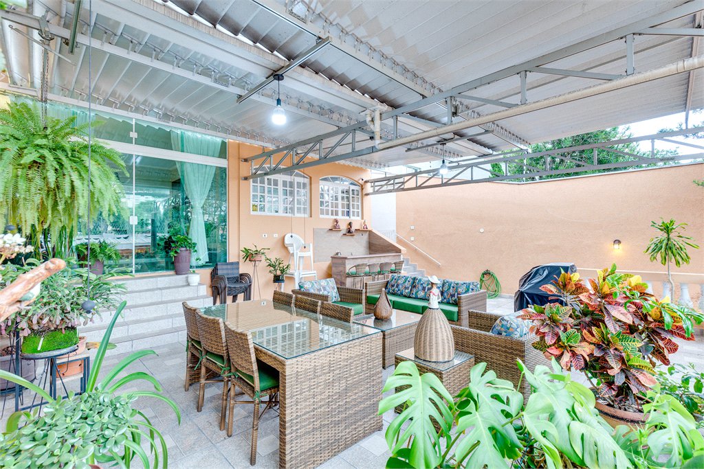 Casa à venda com 4 quartos, sendo 1 suíte, em Brooklin Paulista, São Paulo, SP