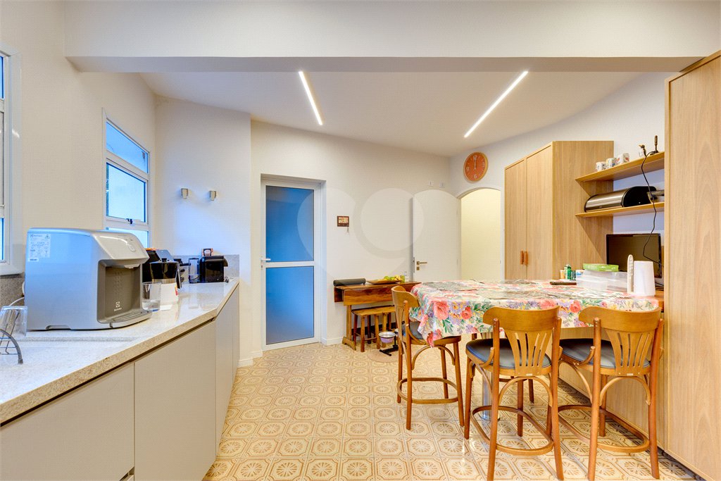 Apartamento à venda com 4 quartos, sendo 2 suítes, em Granja Julieta, São Paulo, SP