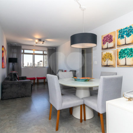 Apartamento à venda com 2 quartos em Moema, São Paulo, SP