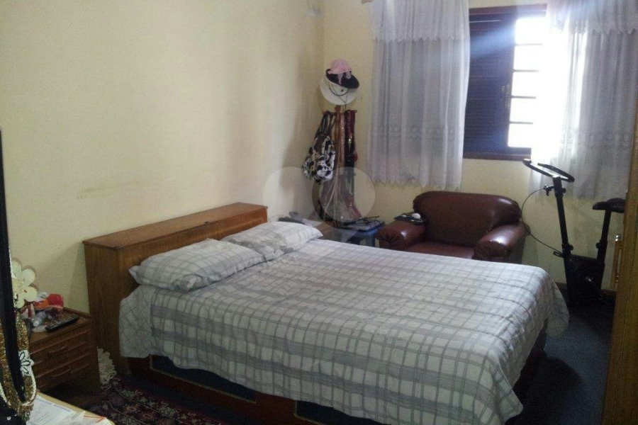 Sobrado à venda com 3 quartos, sendo 1 suíte, em Vila Mazzei, São Paulo, SP