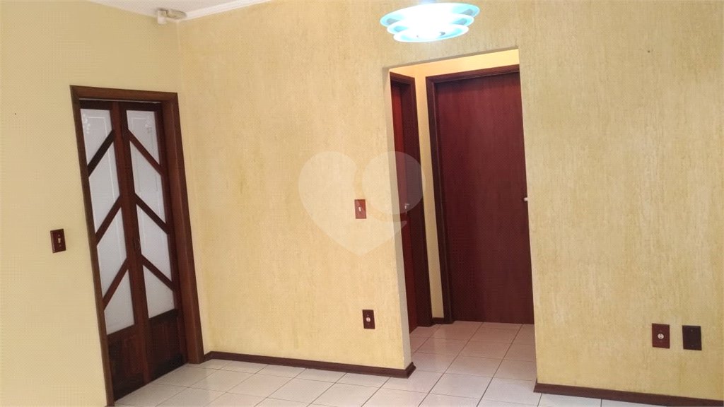 Casa à venda ou para alugar com 2 quartos, sendo 1 suíte, em Jardim do Lago, Atibaia, SP