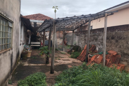 Casa Térrea à venda com 3 quartos, sendo 1 suíte, em Vila Xavier (vila Xavier), Araraquara, SP
