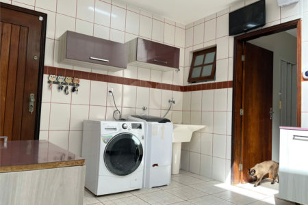 Casa Térrea à venda com 5 quartos, sendo 3 suítes,  em Vila Oliveira, Mogi das Cruzes, SP
